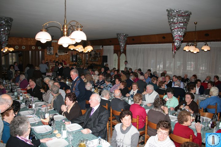 Pranzo Anziani 2011 (4).JPG